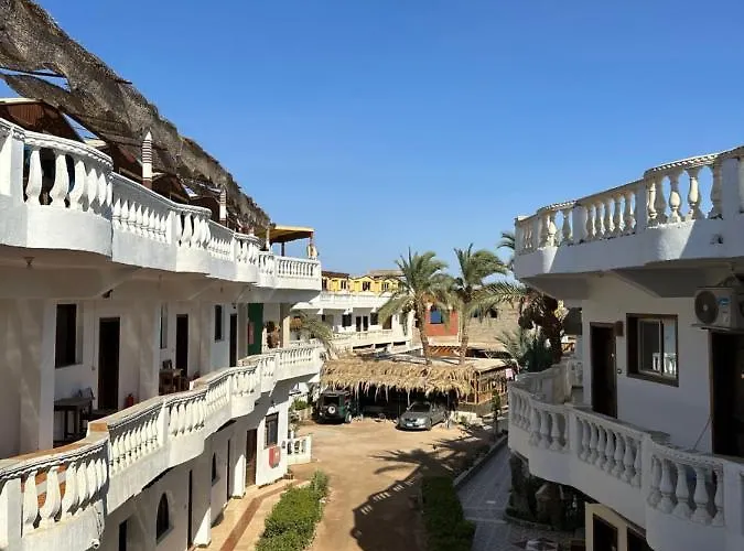 Seven Heaven Hotel And Diving Center Otel