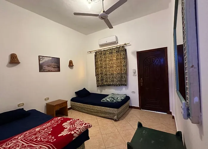 Seven Heaven Hotel And Diving Center Otel